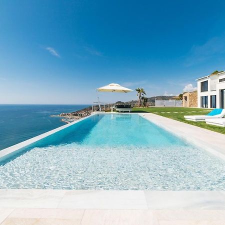 Villa Sabrina Riviera Dei Fiori A Picco Sul Mare Con Piscina Privata ,Wellness & Spa Imperia Luaran gambar