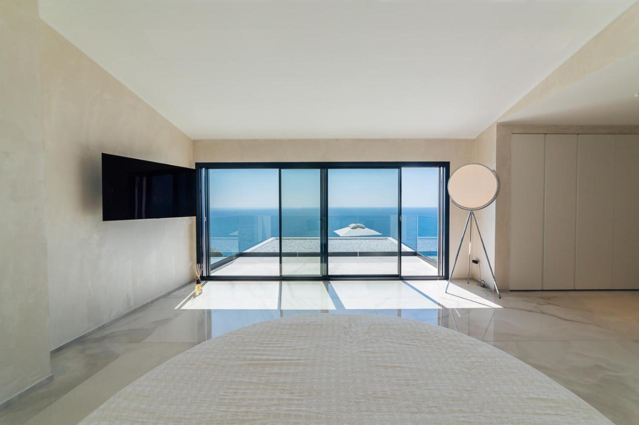 Villa Sabrina Riviera Dei Fiori A Picco Sul Mare Con Piscina Privata ,Wellness & Spa Imperia Luaran gambar