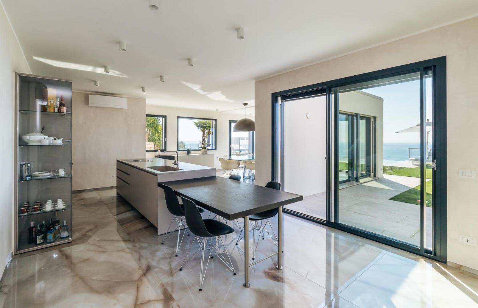 Villa Sabrina Riviera Dei Fiori A Picco Sul Mare Con Piscina Privata ,Wellness & Spa Imperia Luaran gambar